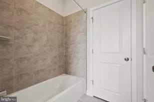 20 Frst Grv Ave, Ranson, WV 25438 - Photo 17