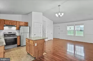 121 Spring Dale Dr, Charles Town, WV 25414 - Photo 11