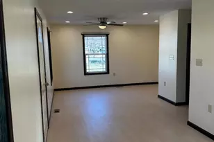 137 Wall St, Charles Town, WV 25414 - Photo 5