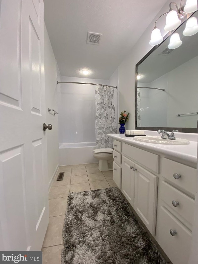 458 Kensington Ave, Morgantown WV 26505-2037 exterior