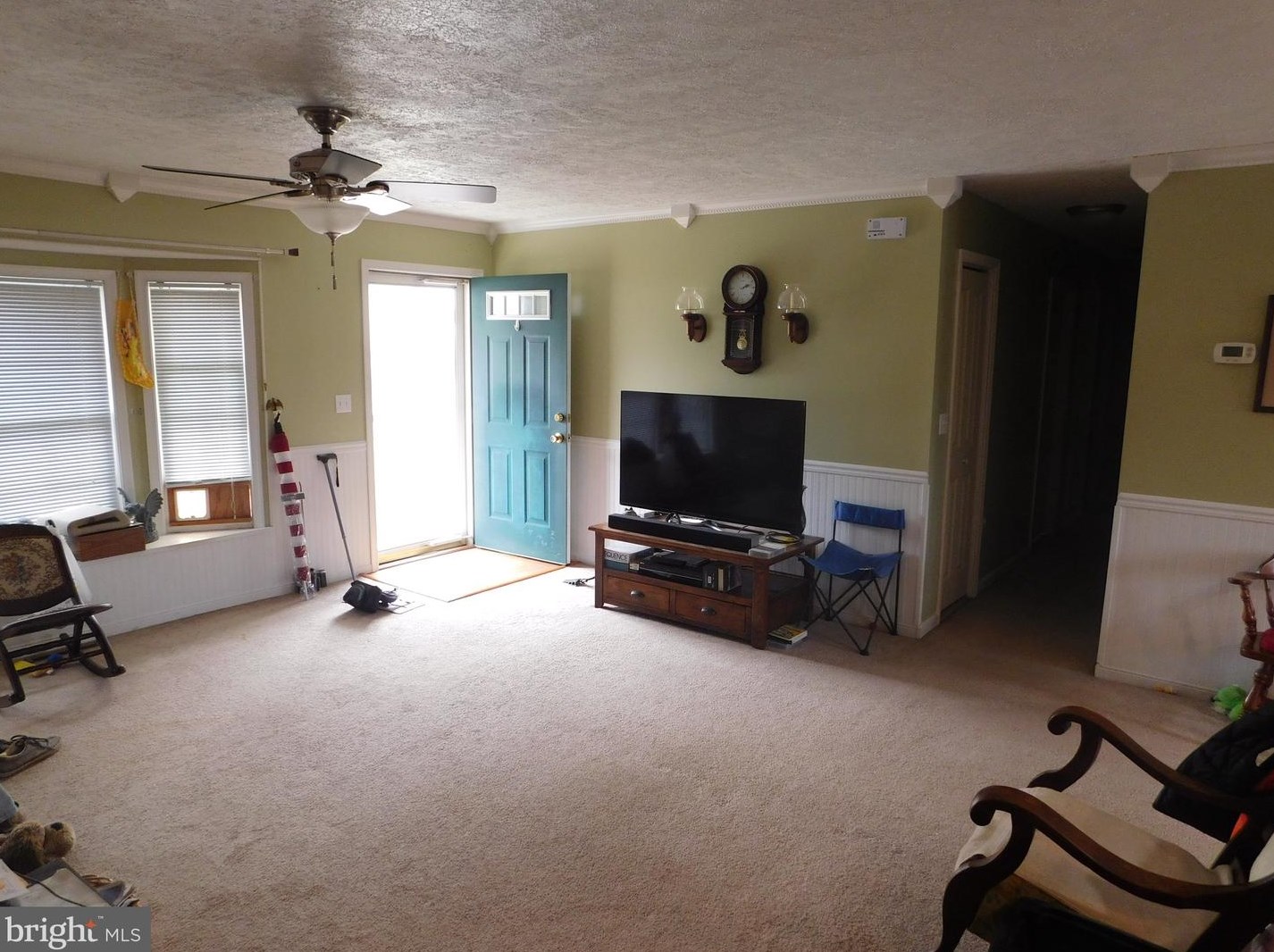 30 Paris Cir, Medley WV 26726-5018 exterior