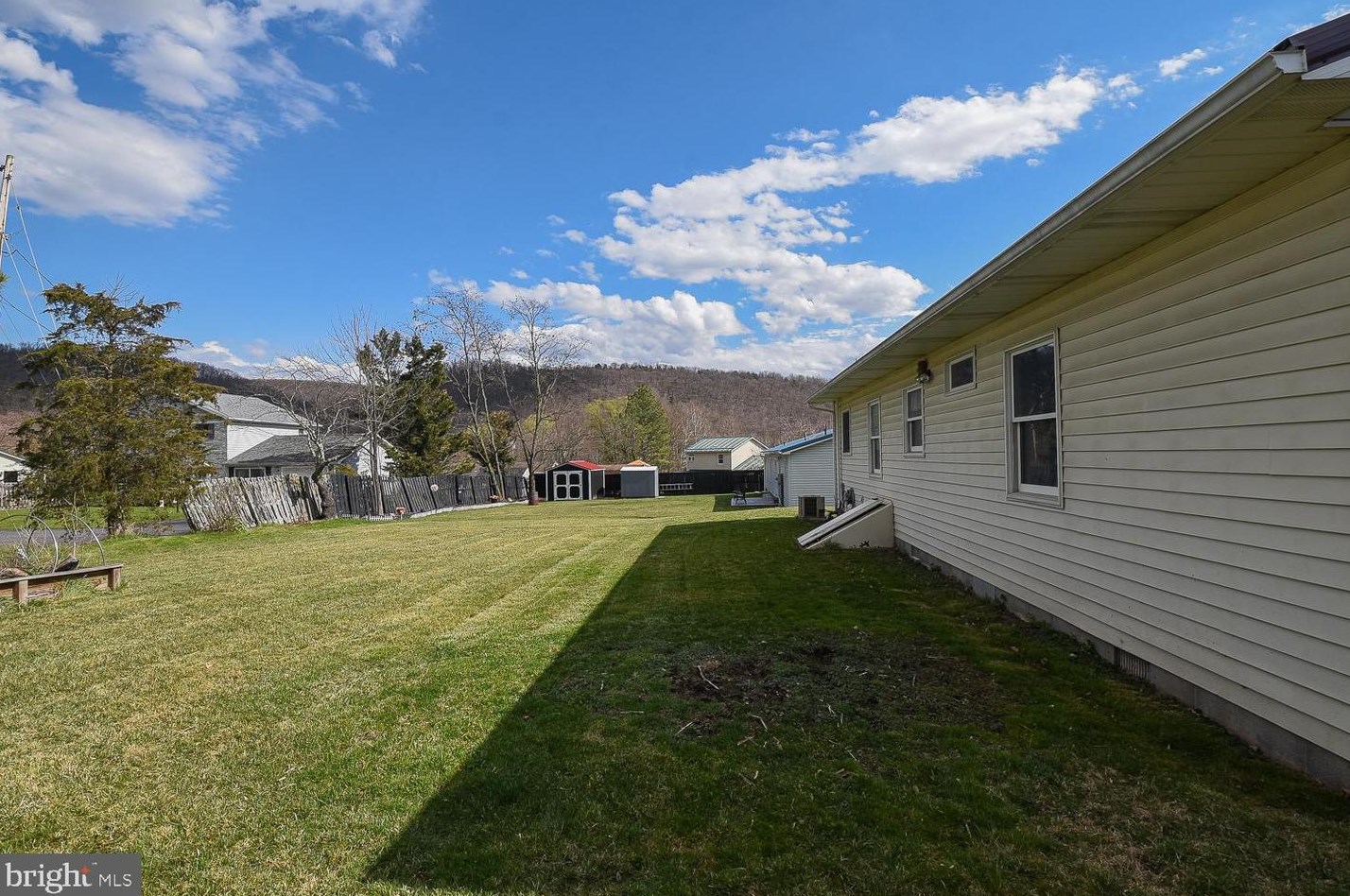 328 Trenum Dr, Medley WV  26726 exterior