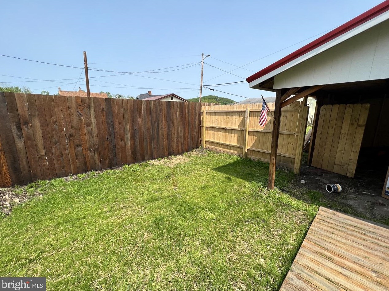 27 A St, Medley WV  26726-2701 exterior
