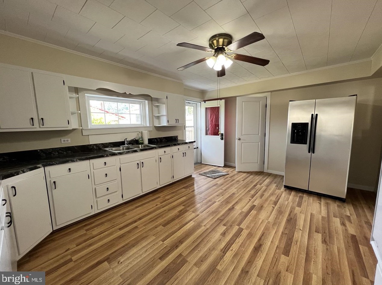 27 A St, Medley WV  26726-2701 exterior