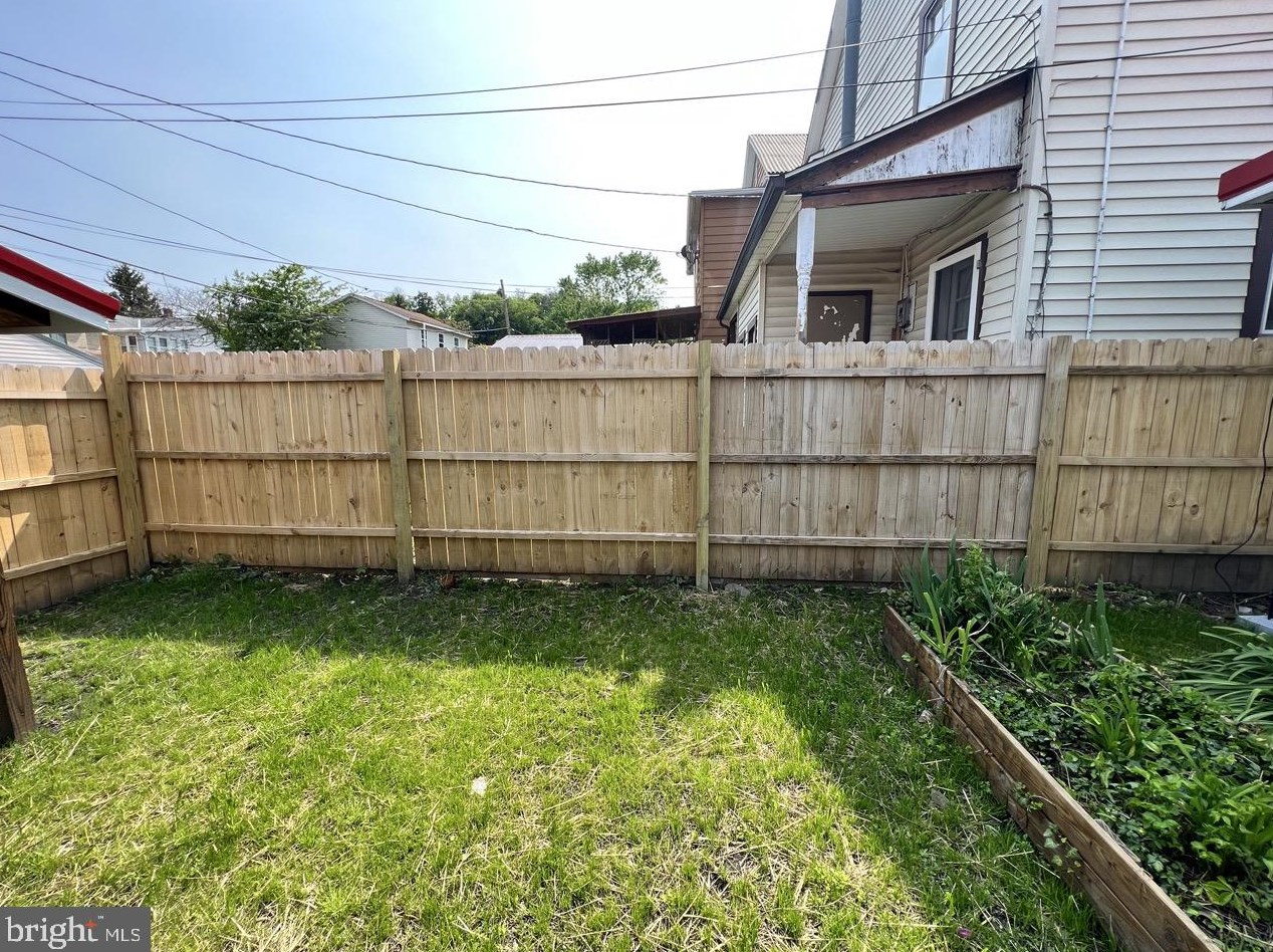 27 A St, Medley WV  26726-2701 exterior
