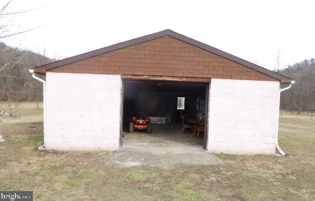 177 Dawn Marie Ln, Medley WV  26710 exterior