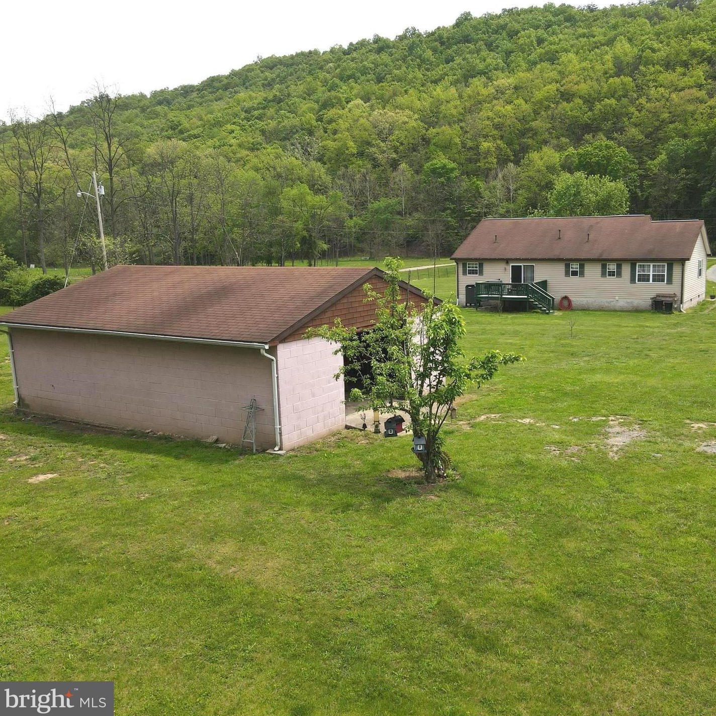 177 Dawn Marie Ln, Medley WV  26710 exterior