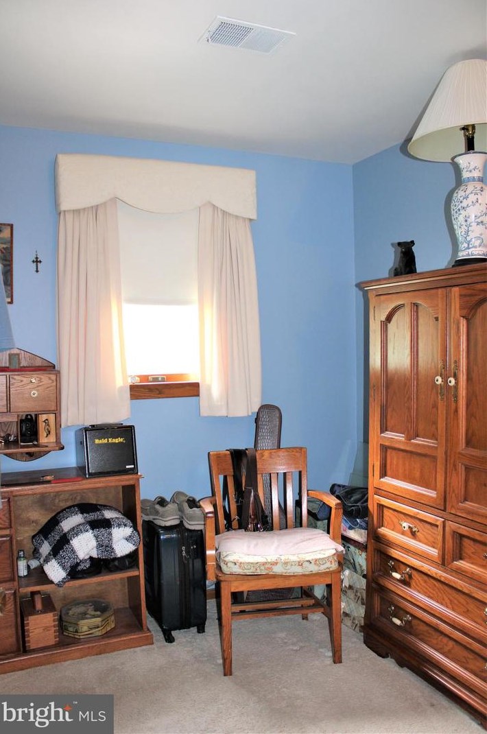 5374 Knobley Rd, Medley WV  26726 exterior