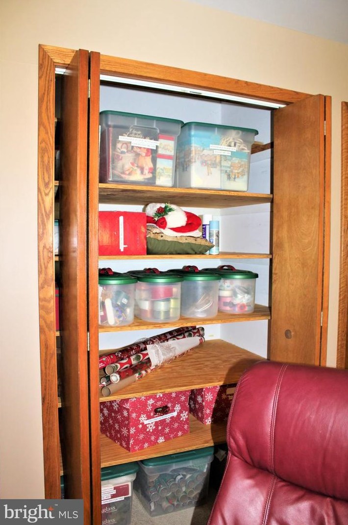 5374 Knobley Rd, Medley WV  26726 exterior