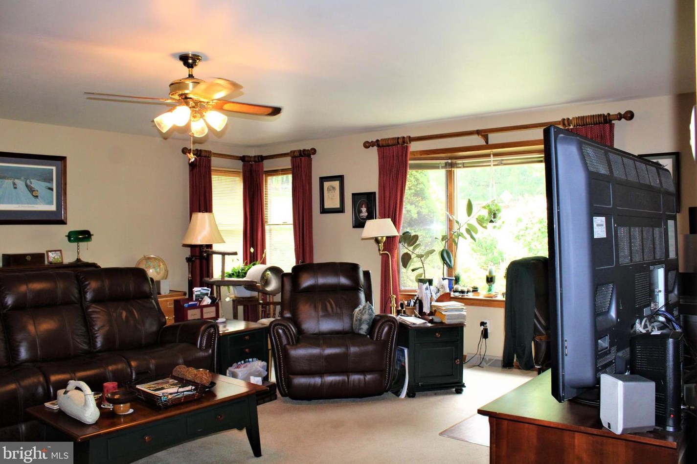 5374 Knobley Rd, Medley WV  26726 exterior