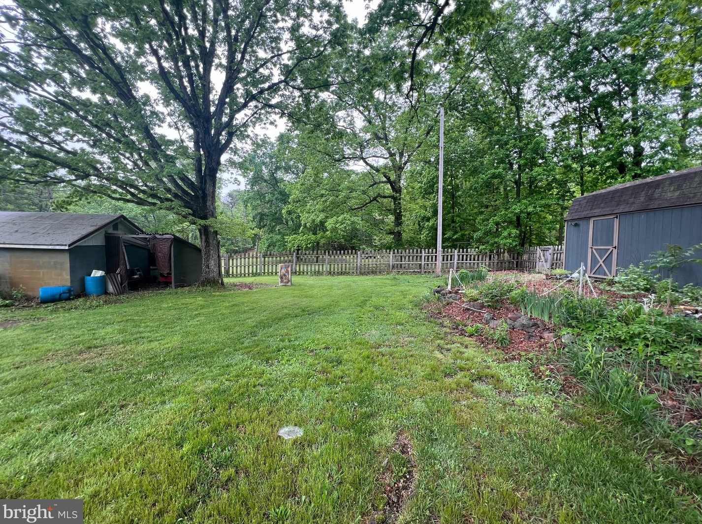 6172 Knobley Rd, Medley WV 26726 exterior