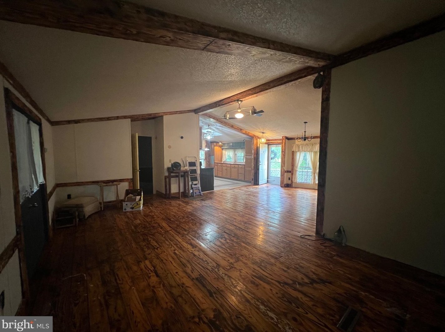 6172 Knobley Rd, Medley WV 26726 exterior