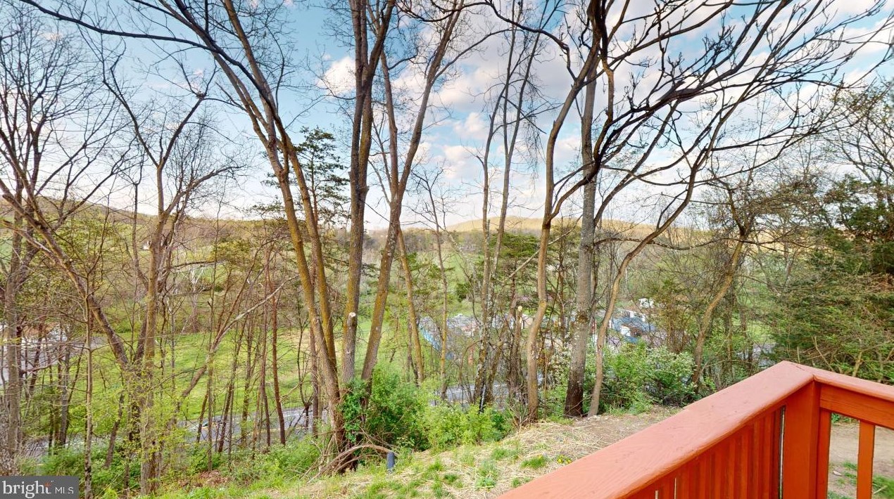 152 Evergreen Dr, Fort Ashby WV  26719-3500 exterior