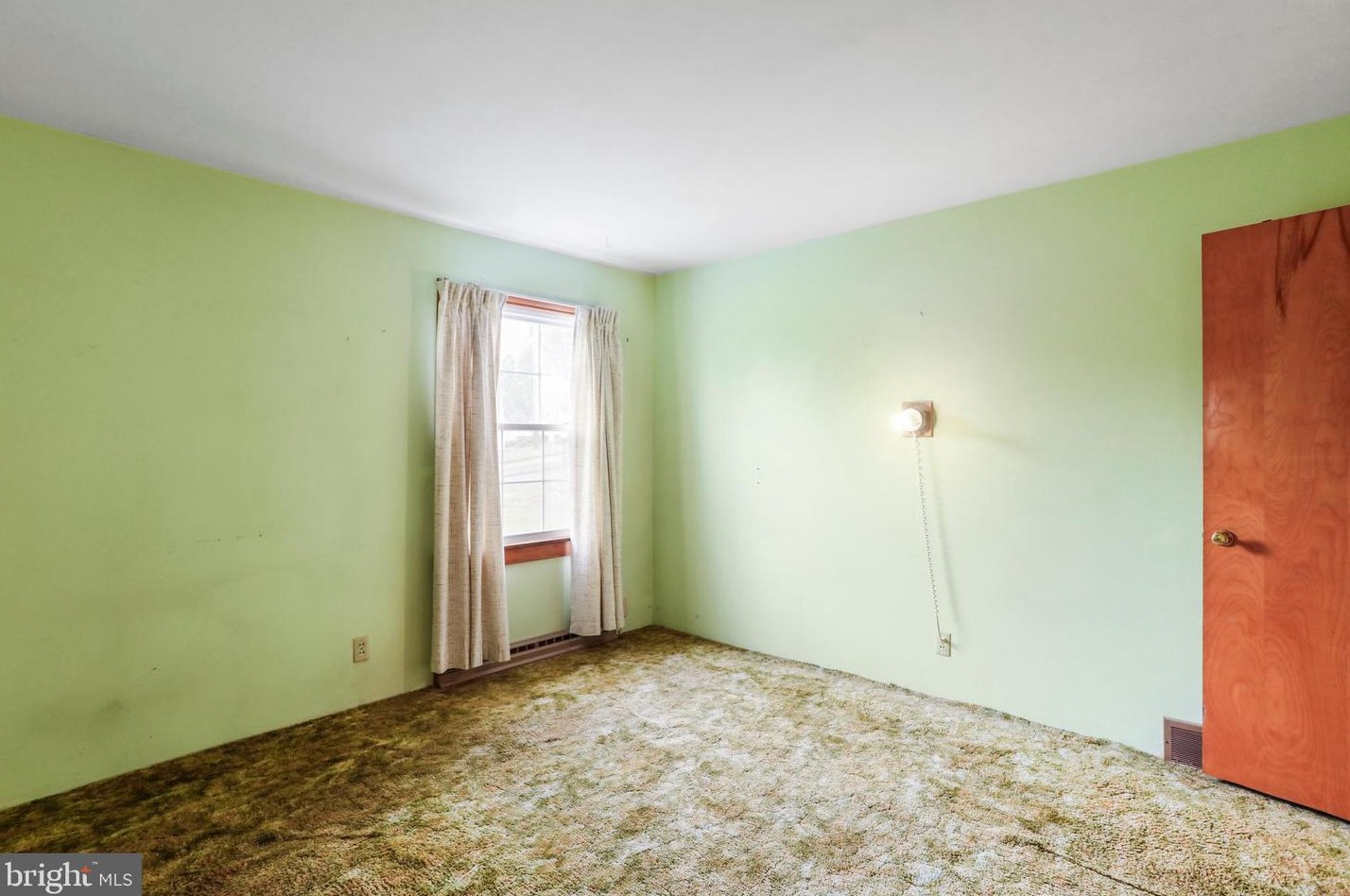 11147 Knobley Rd, Medley WV 26726 exterior