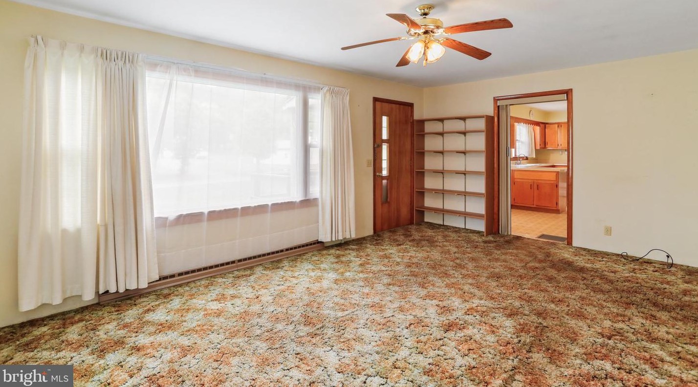 11147 Knobley Rd, Medley WV 26726 exterior