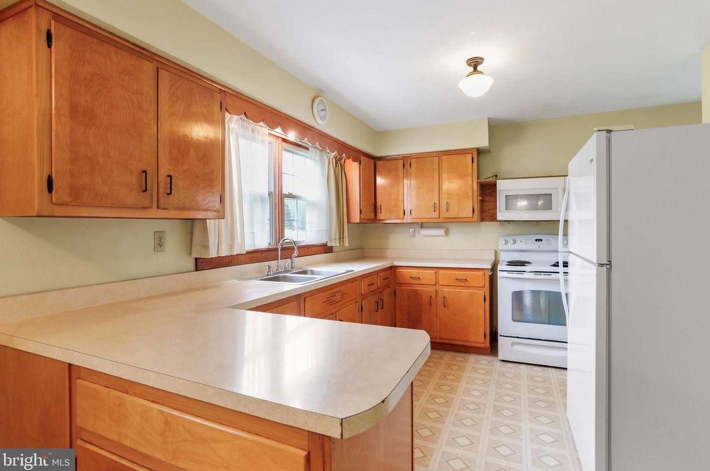 11147 Knobley Rd, Medley WV 26726 exterior