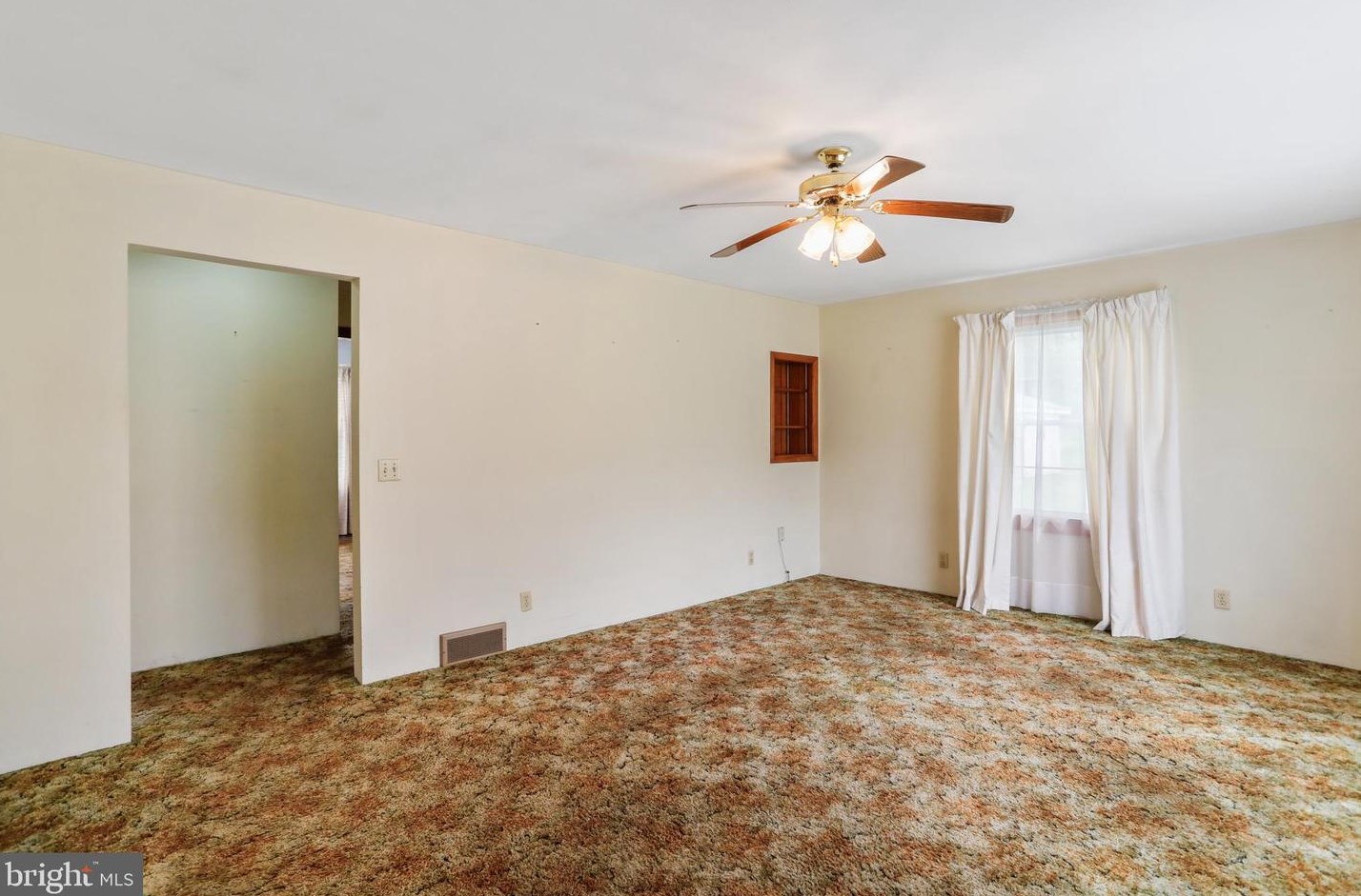 11147 Knobley Rd, Medley WV 26726 exterior