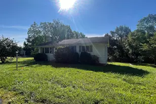 110 Hazelton Dr, Keyser, WV 26726 - Photo 5