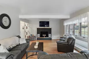 325 Valley View Ave, Keyser, WV 26726 - Photo 5