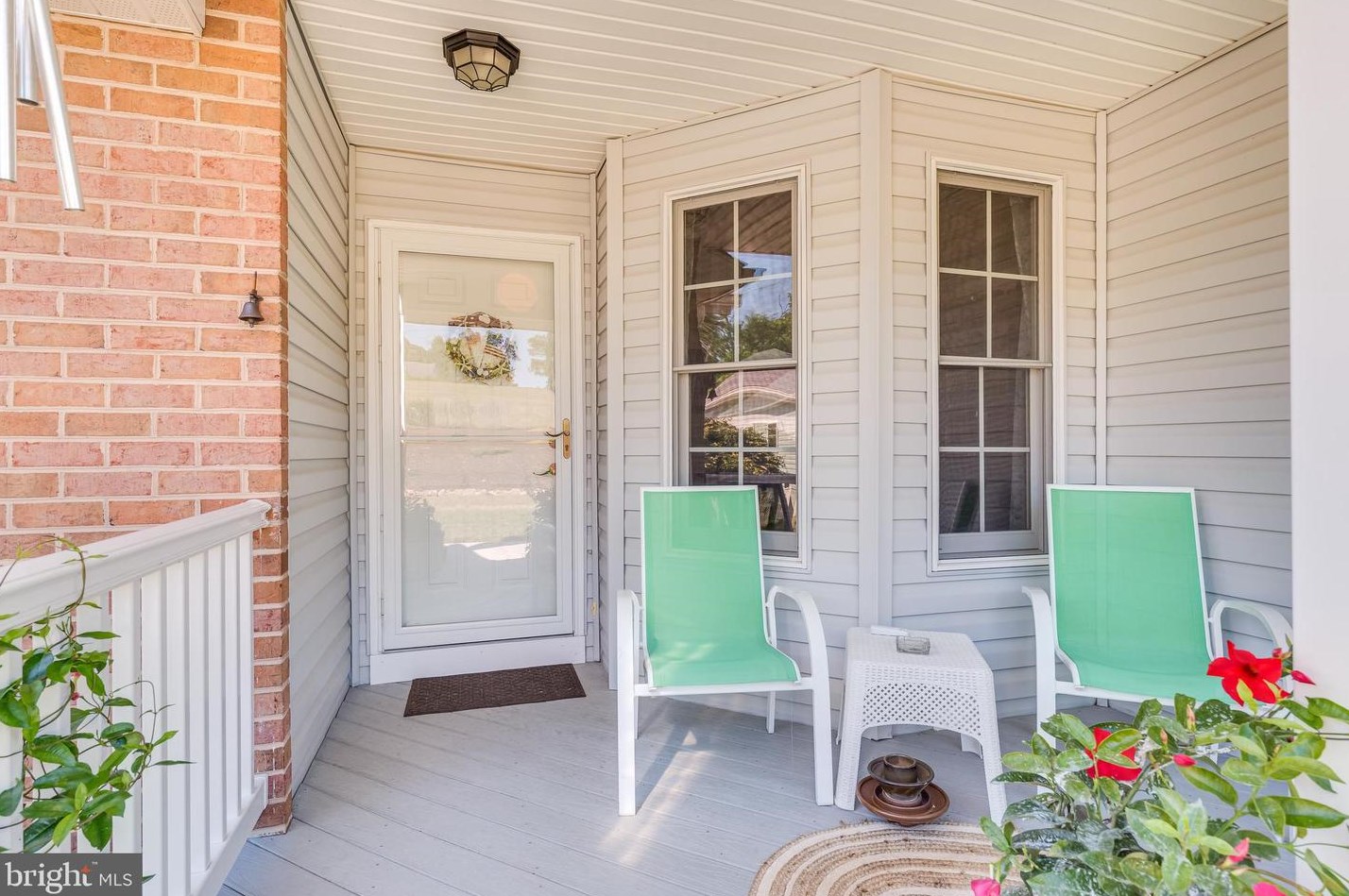 1942 Fairview Dr, Berkeley Springs WV  25411-3219 exterior