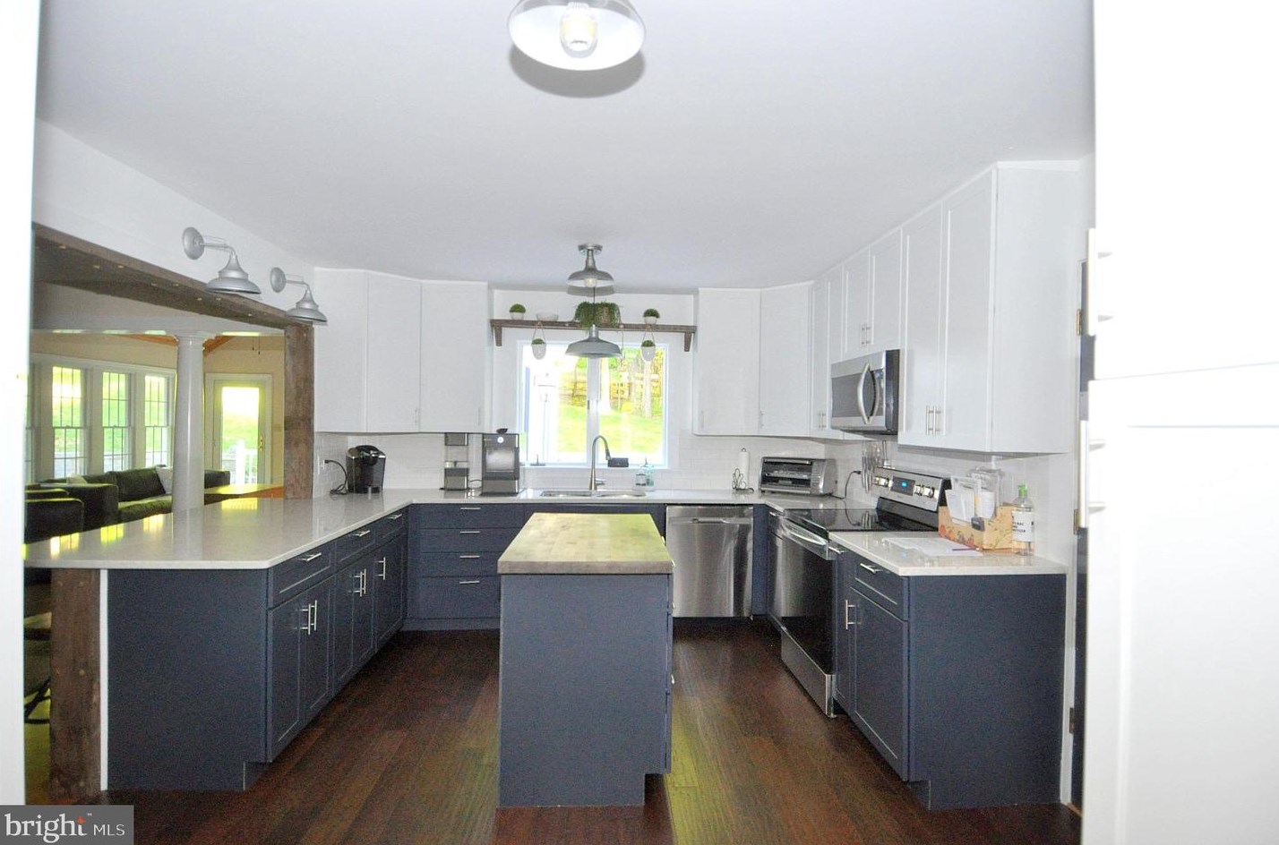 314 Shirley Dr, Berkeley Springs WV  25411-4966 exterior