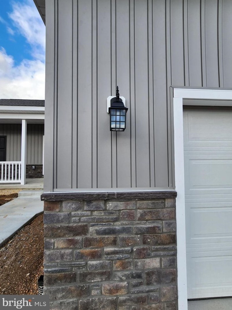 117 Mickey Mantle Ct, Berkeley Springs, WV 25411