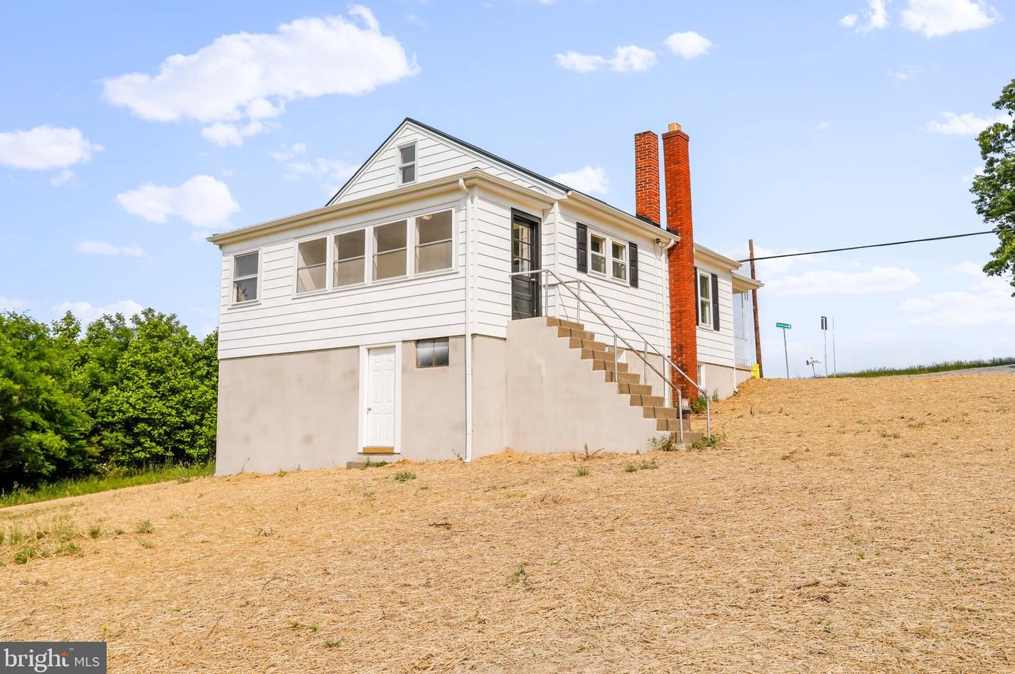 4641 Martinsburg Rd, Berkeley Springs WV  25411-5053 exterior