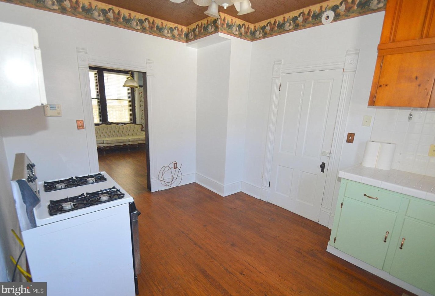 151 Fairfax St, Berkeley Springs WV  25411-3237 exterior