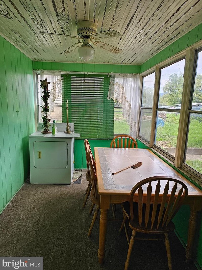 5224 Central Ave, Great Cacapon WV 25422-3463 exterior