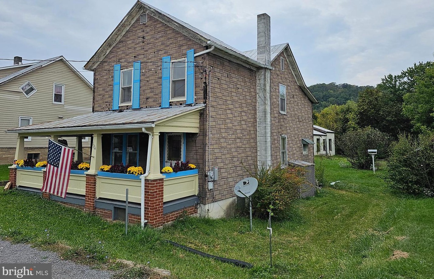 5224 Central Ave, Great Cacapon WV 25422-3463 exterior