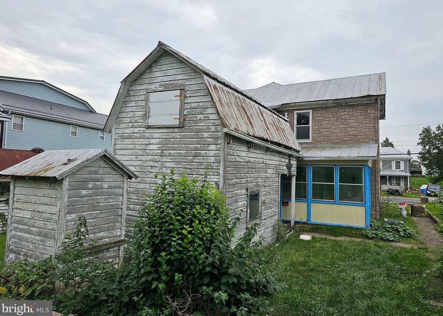 5224 Central Ave, Great Cacapon WV 25422-3463 exterior