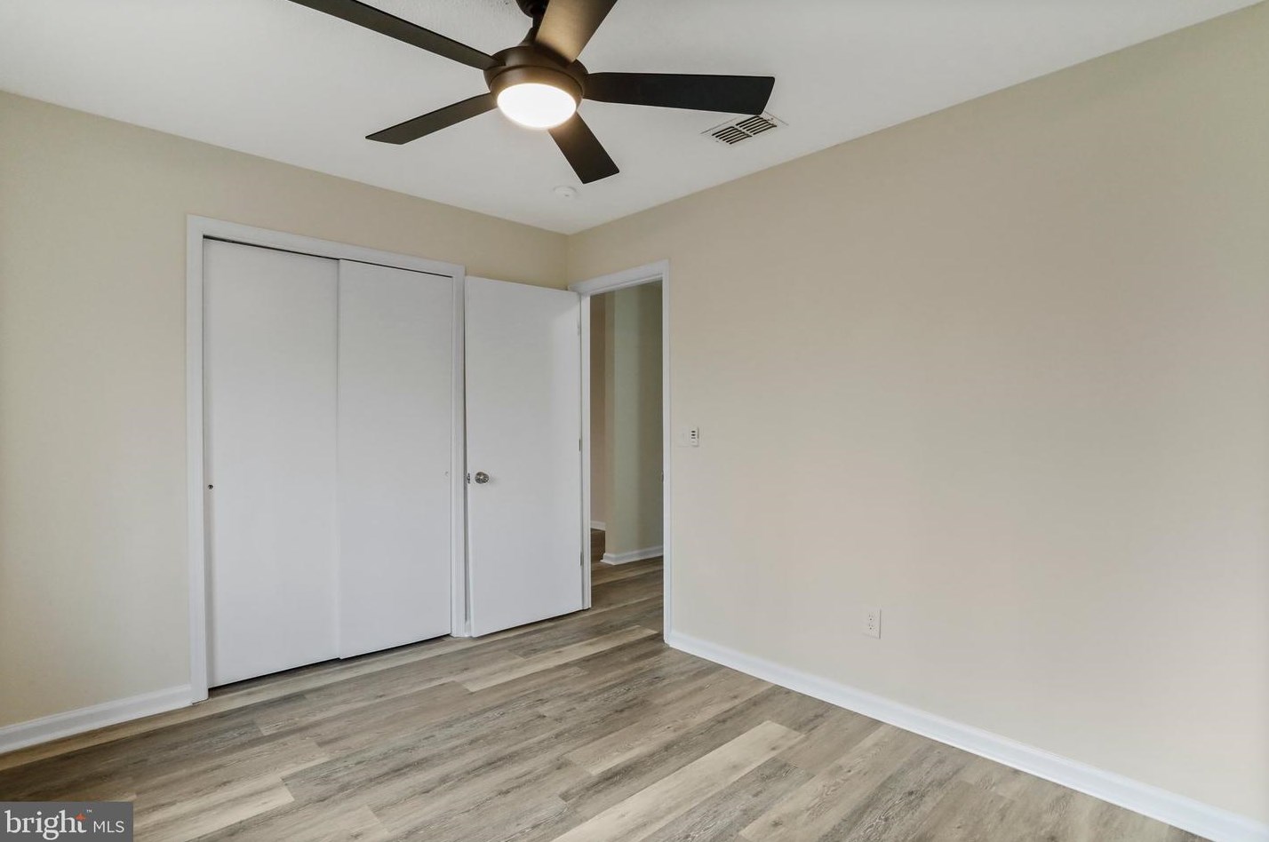 406 Feather Bed Ln, Hedgesville WV 25427-5292 exterior