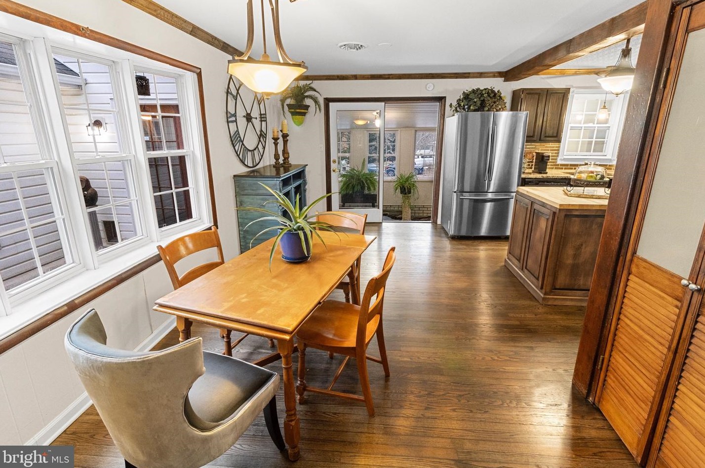 48 Calvin Unger Ln, Berkeley Springs WV 25411-5181 exterior