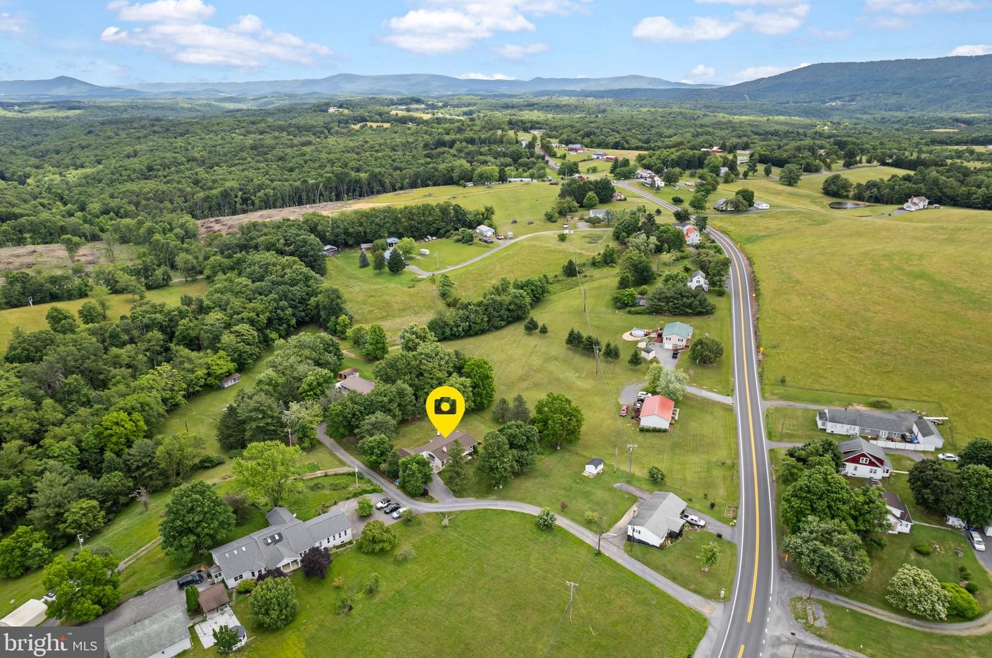 48 Calvin Unger Ln, Berkeley Springs WV 25411-5181 exterior