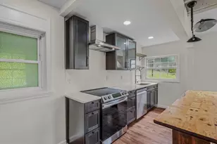 151 S Laurel Ave, Berkeley Springs, WV 25411 - Photo 13