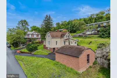 151 S Laurel Avenue, Berkeley Springs, WV 25411 - Photo 25