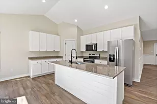 40 Mdg, Berkeley Springs, WV 25411 - Photo 5