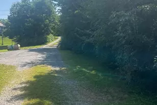 49 Maggie's Ln, Berkeley Springs, WV 25411 - Photo 27