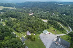 393 Victory Ln, Hedgesville, WV 25427 - Photo 67