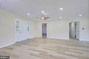 9708 Martinsburg Rd, Hedgesville, WV 25427 - Photo 9