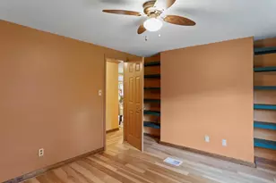 100 Stillwater Ln, Berkeley Springs, WV 25411 - Photo 23