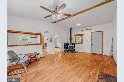 564 Shade Lane, Berkeley Springs, WV 25411 - Photo 9