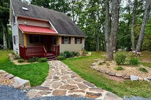 348 Trapper Ridge Ln, Hedgesville, WV 25427 - Photo 3
