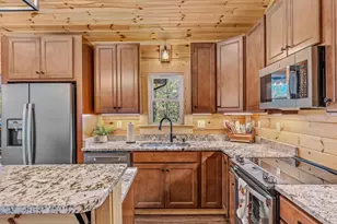 367 Dominion Trail, Berkeley Springs, WV 25411 - Photo 13