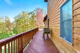 286 Colonial Dr, Berkeley Springs, WV 25411 - Photo 39