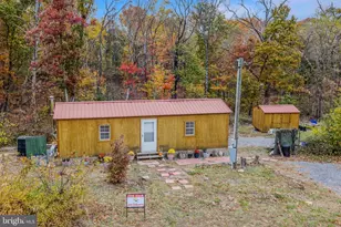 393 Ridersville Rd, Berkeley Springs, WV 25411 - Photo 19