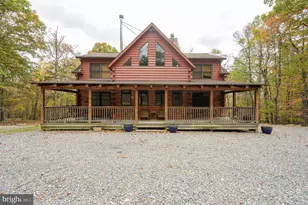 456 Parkside Terrace, Berkeley Springs, WV 25411 - Photo 1