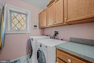 601 Parkside Terrace, Berkeley Springs, WV 25411 - Photo 17