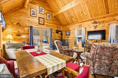 333 Rouse Mountain Road, Great Cacapon, WV 25422 - Photo 9