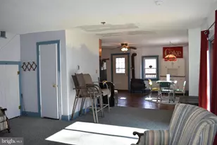 1417 Mountainside, Berkeley Springs, WV 25411 - Photo 9